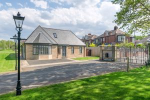 Photo 32- click for photo gallery